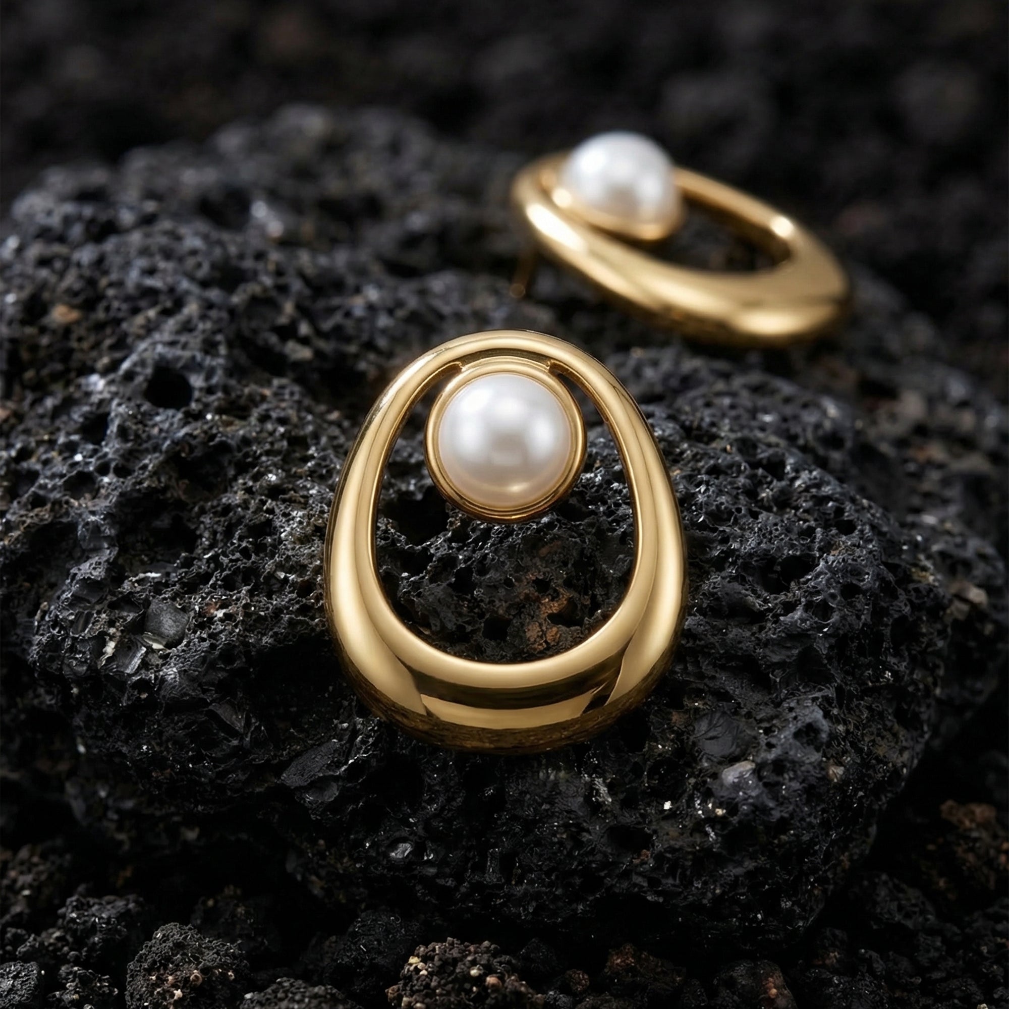 Luna Drop Pearl Earrings
